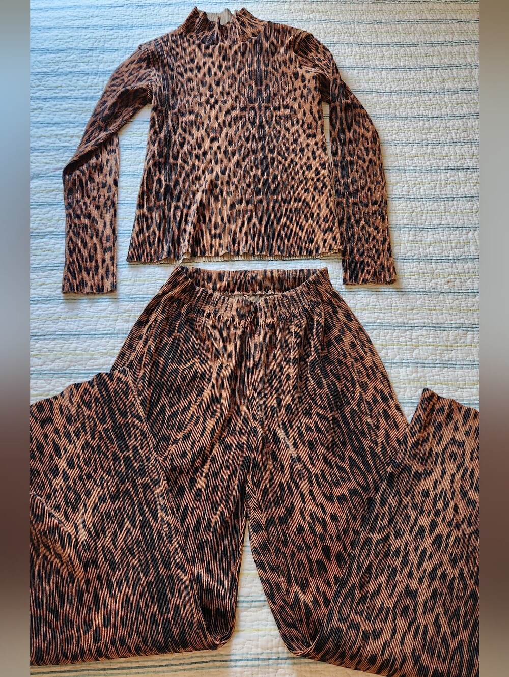 Vintage Leopard-Print Pajama Set - Brown & Black